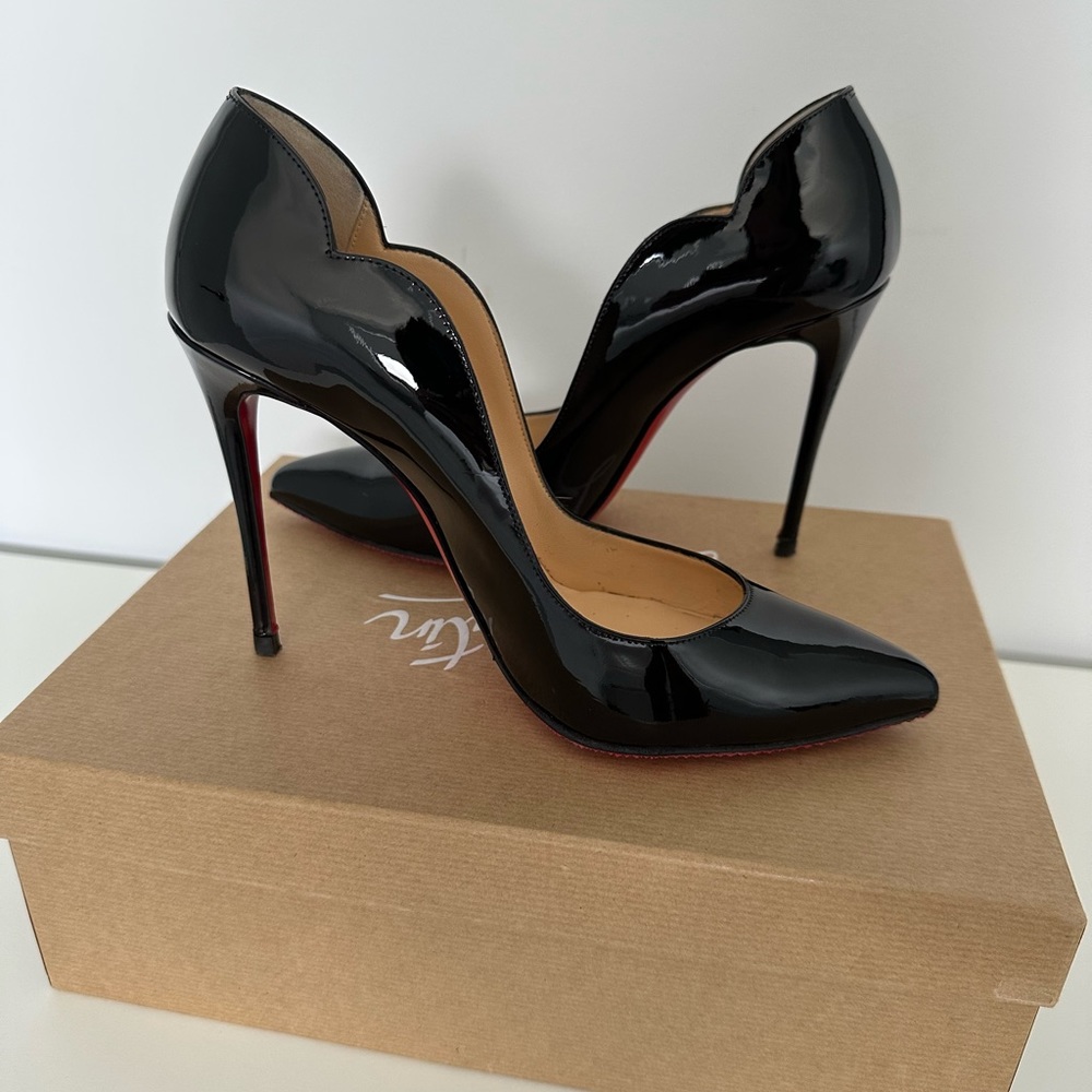 Christian Louboutin Black patent leather pumps